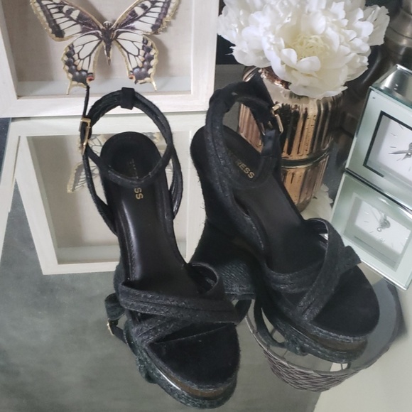 Express Shoes - Express sandals Express Shoes - Express sandals